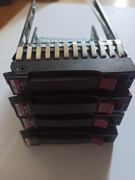 Ramki kieszenie 2,5" do serwera HP ML350 (4 sztuki)
