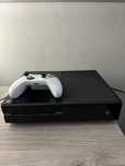 Xbox one 512gb z padem oraz 3 grami