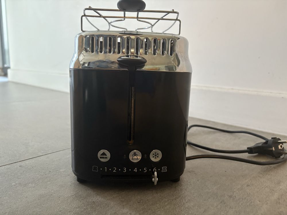 Russell Hobbs toster retro czarny analogowy timer