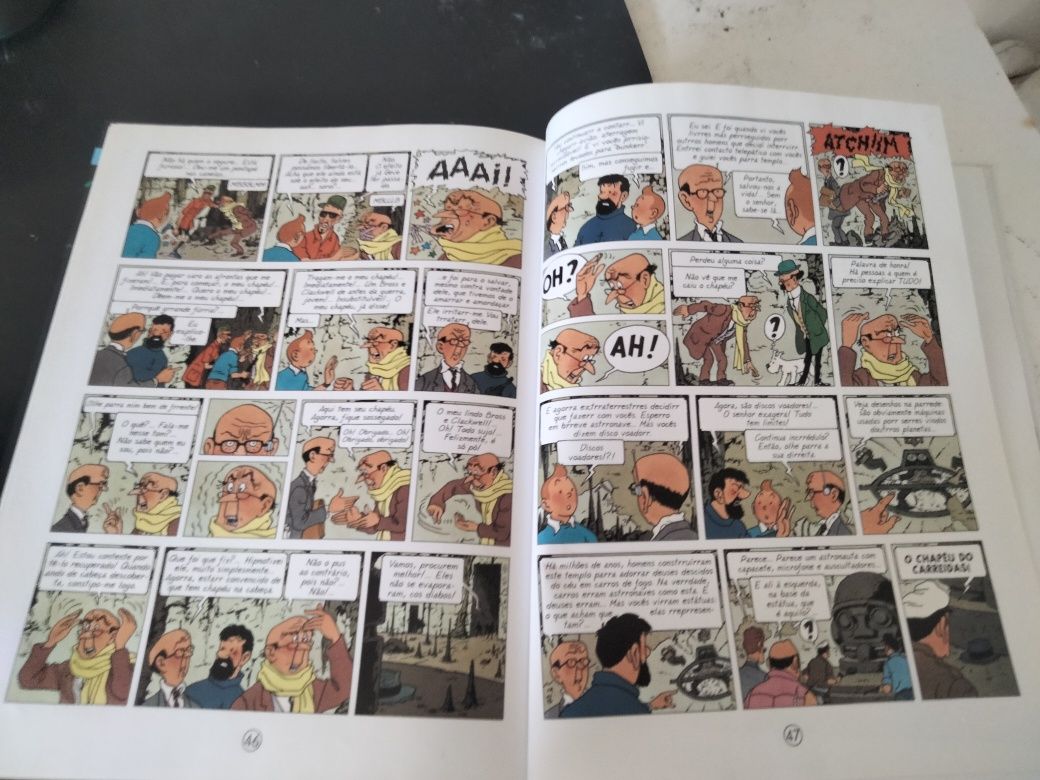 Livro As aventuras de Tintin- voo 714 para Sidney