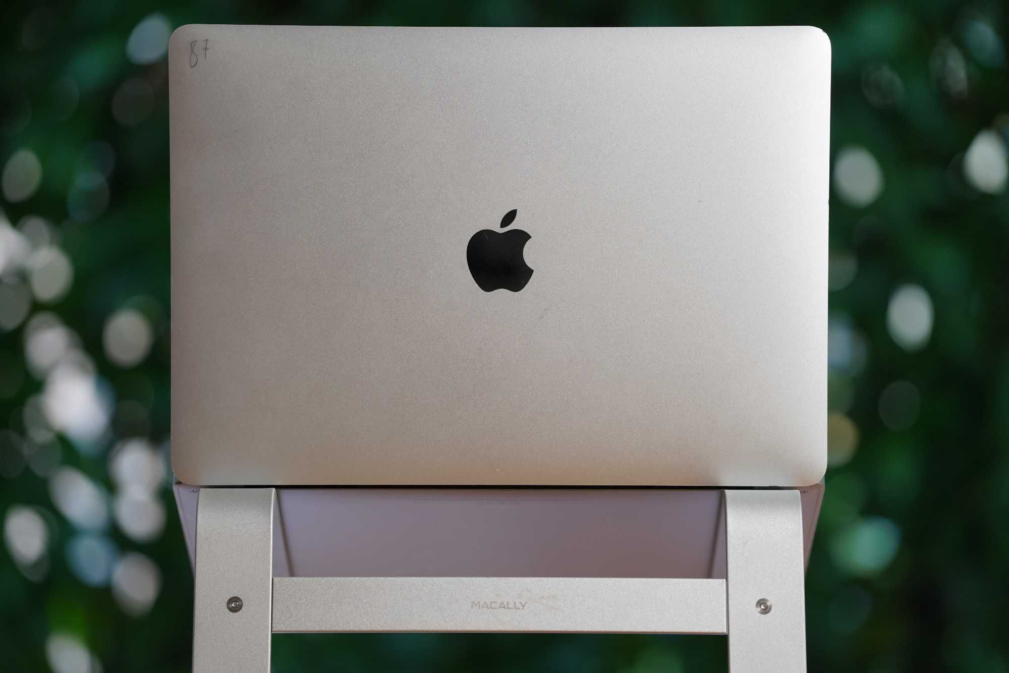 Apple MacBook Pro 2017 8/256