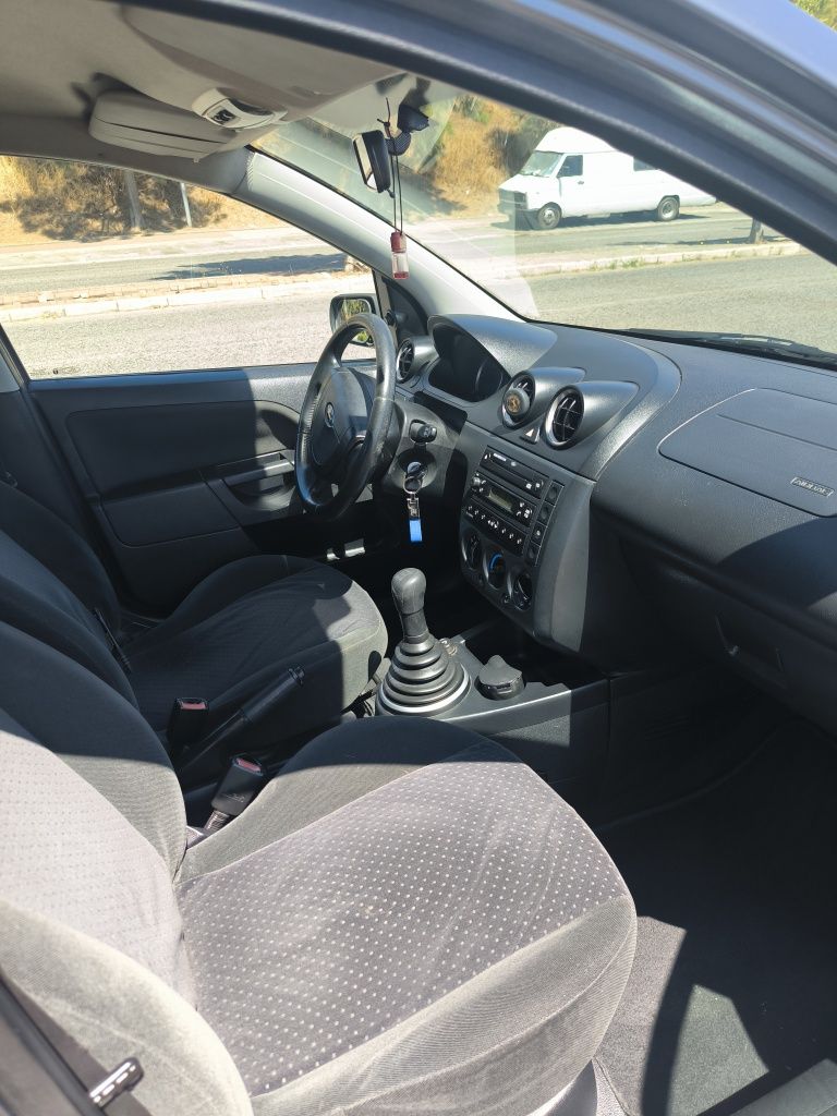 Ford Fiesta 1.25 Guia