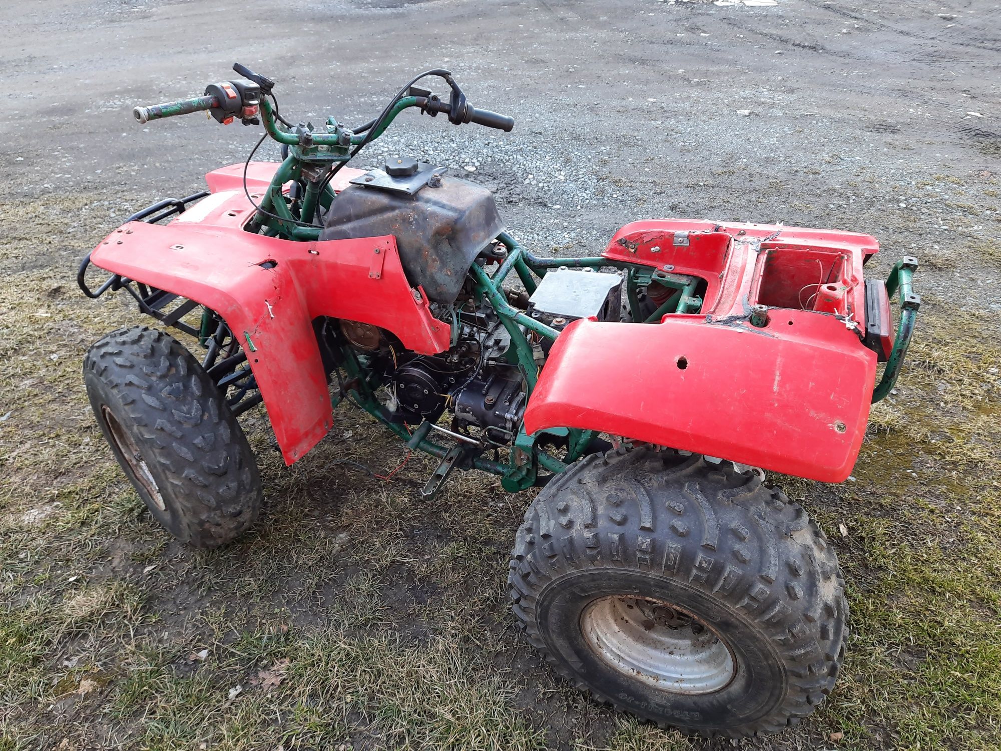 Kawasaki KLF 300 części quad dyferencjał oś wahacz amor 2wd