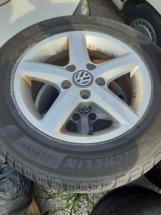 Koła zimowe aluminiowe 5x112 195/65R15 Golf VII felga KBA48590
