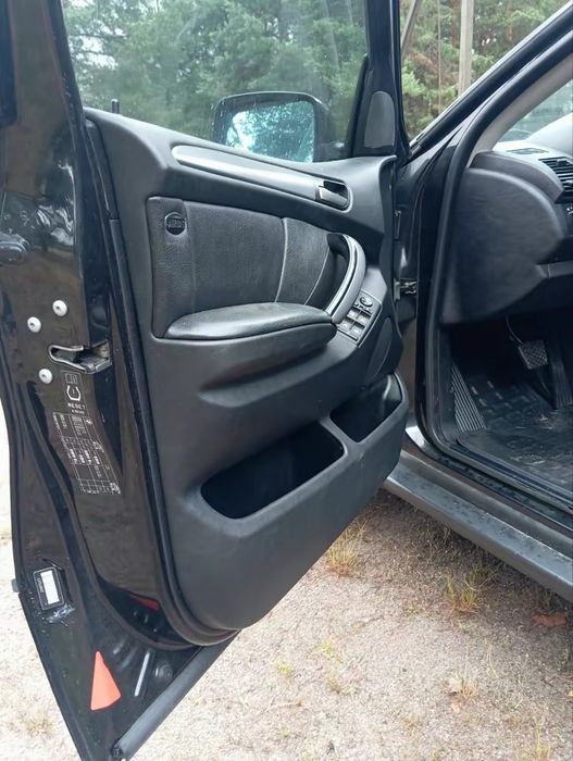 Продам бмв х5 е53