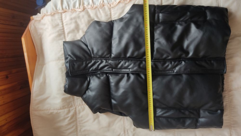 Женский жилет Zara из искусственной кожи