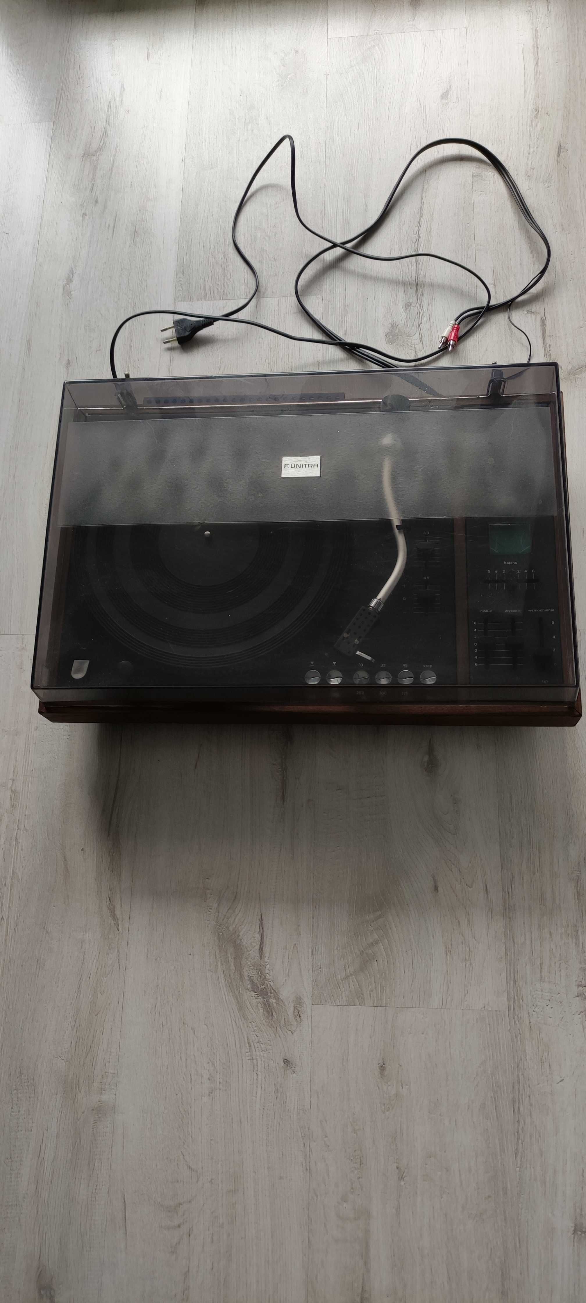 Sprzedam 2 gramofony stereofoniczne WG-1100fs