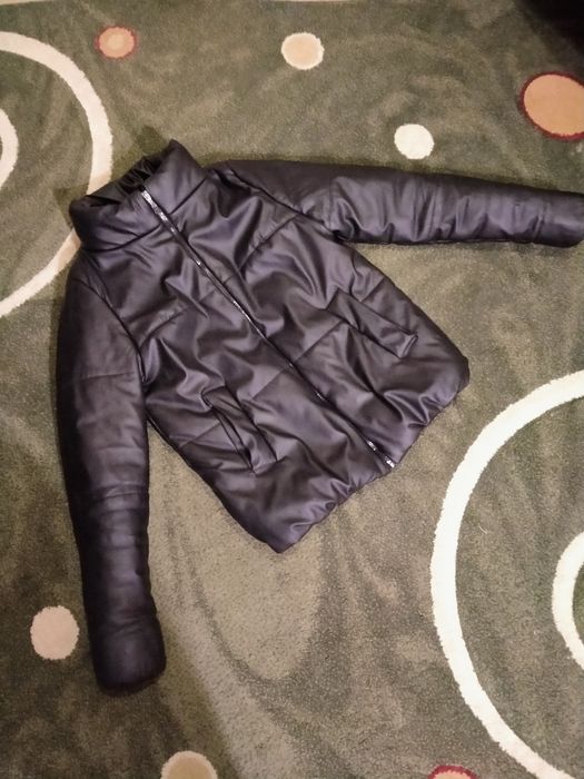 Зимняя куртка, размер S бесплатно