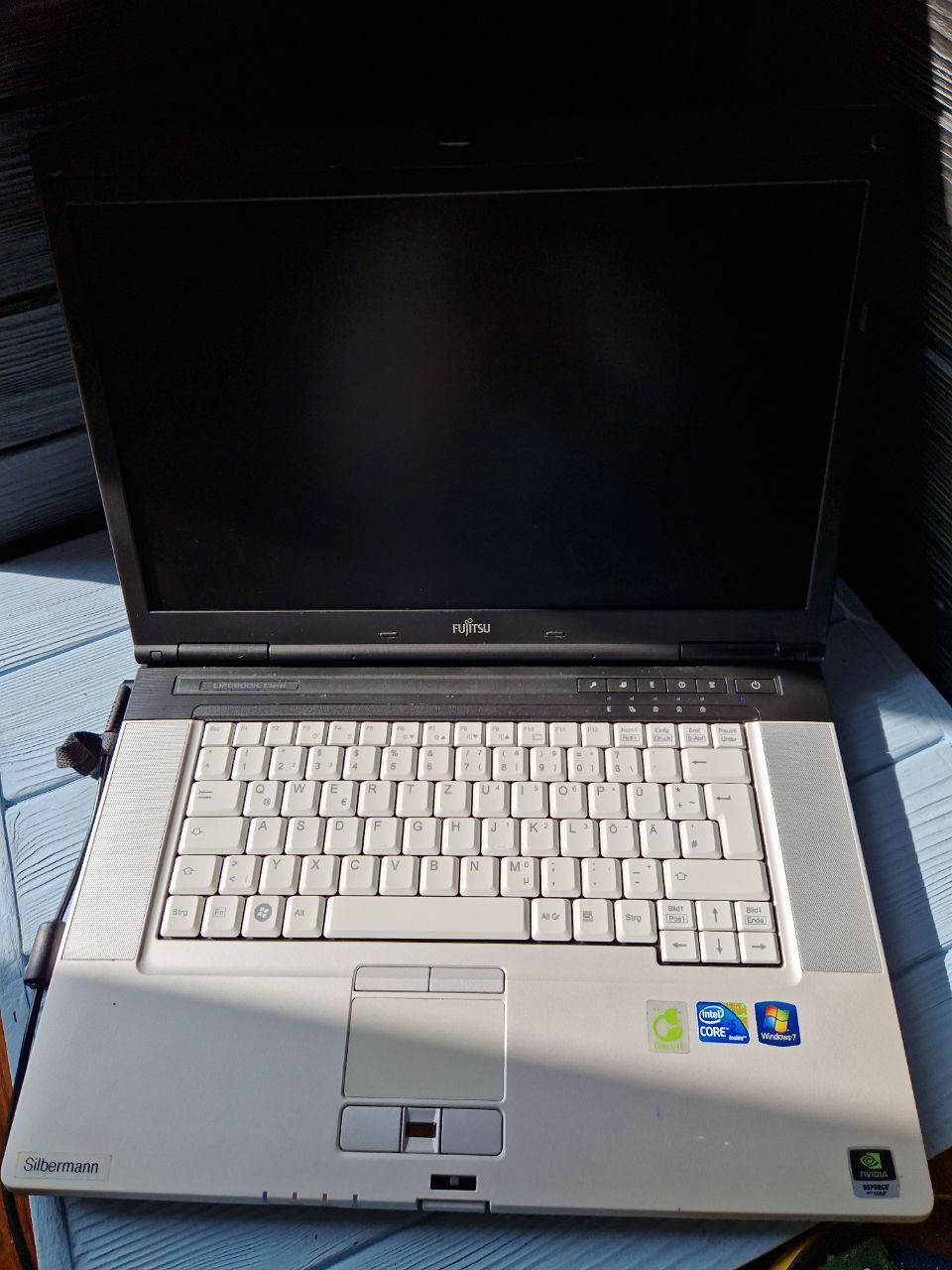 Fujitsu Lifebook E780