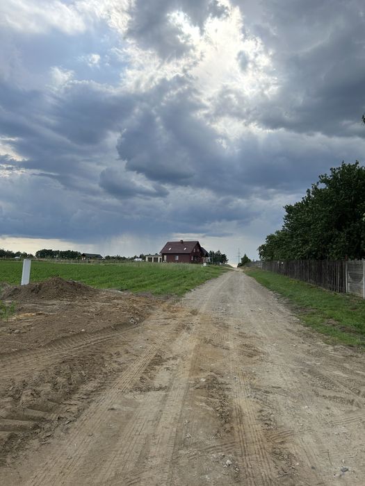 Działka budowlana z dobrym dojazdem do Poznania