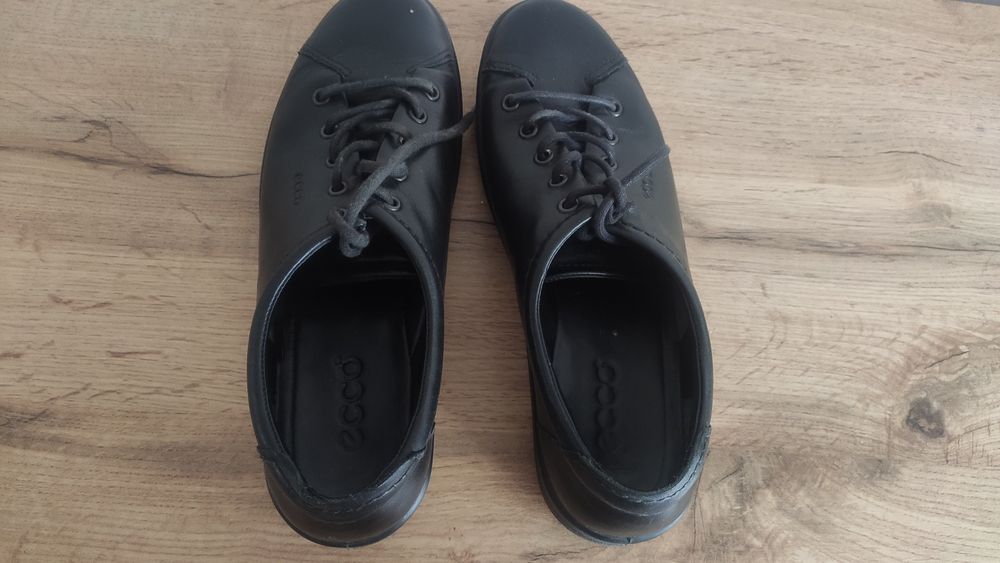 Туфлі черевики Ecco 38 туфли мокасини слипони