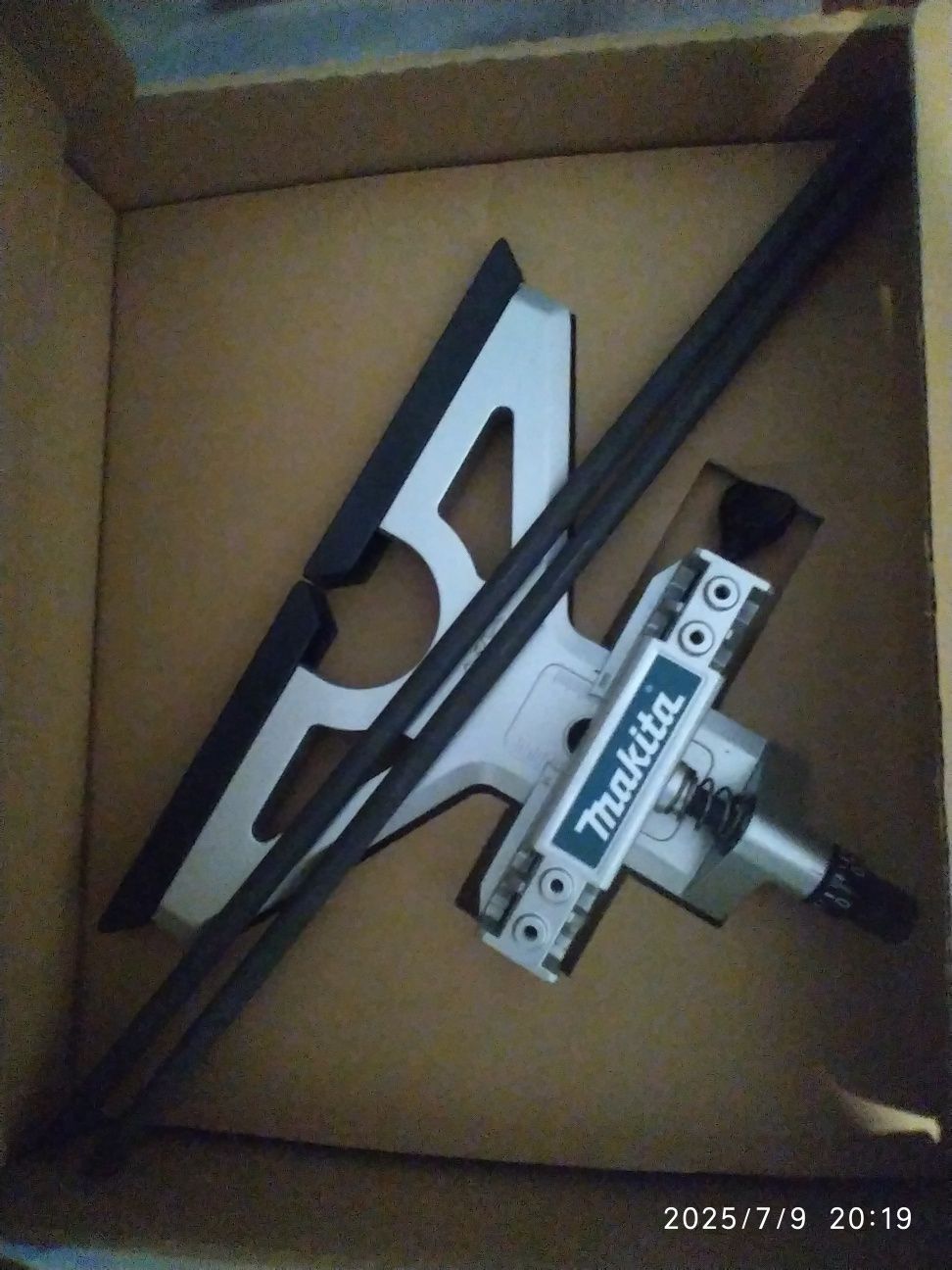 Makita rp2300FCX фрезер rp2301