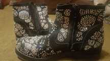 Buty zamszowe z cekinami