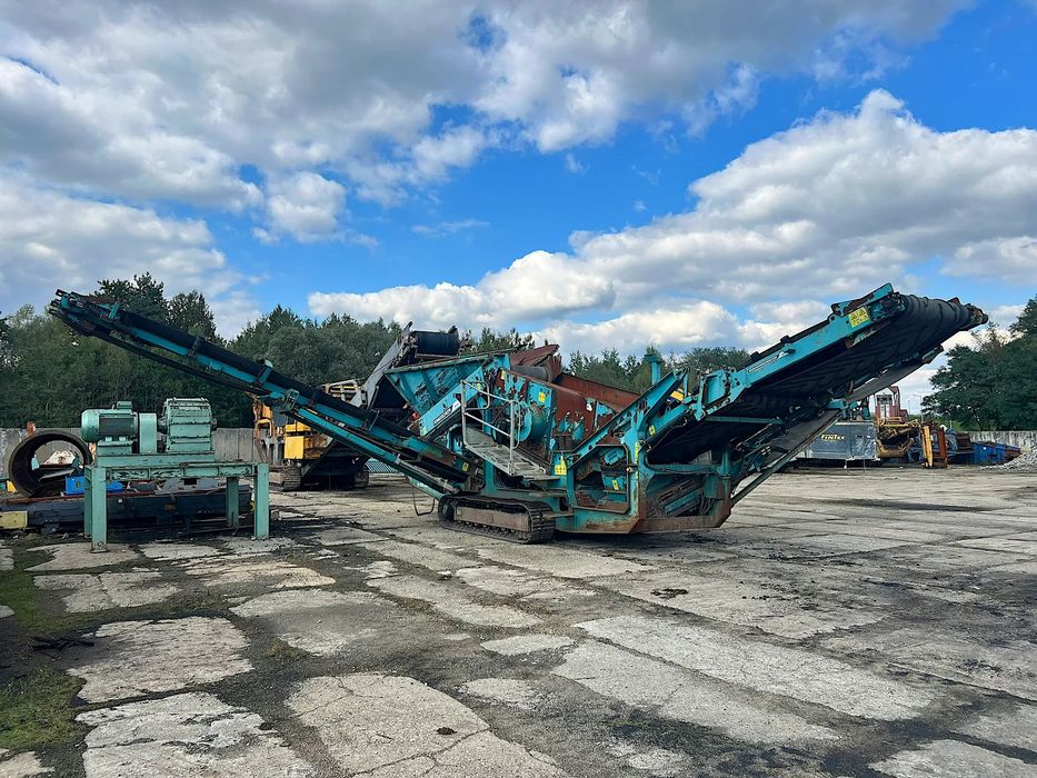Powerscreen Warrior 800  2pokłady, 3 frakcje, odgliniacz, przesiewacz wstępny, gąsienice, Deutz