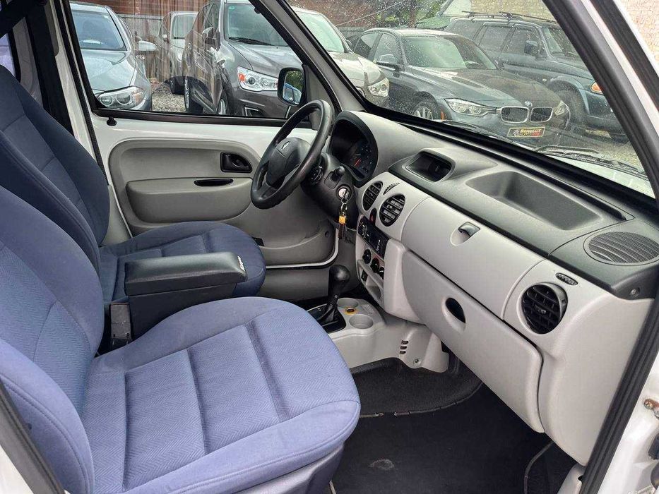 Renault Kangoo 2004р.в 1.6 л.Газ\Бензин.Оригінальний пасажир