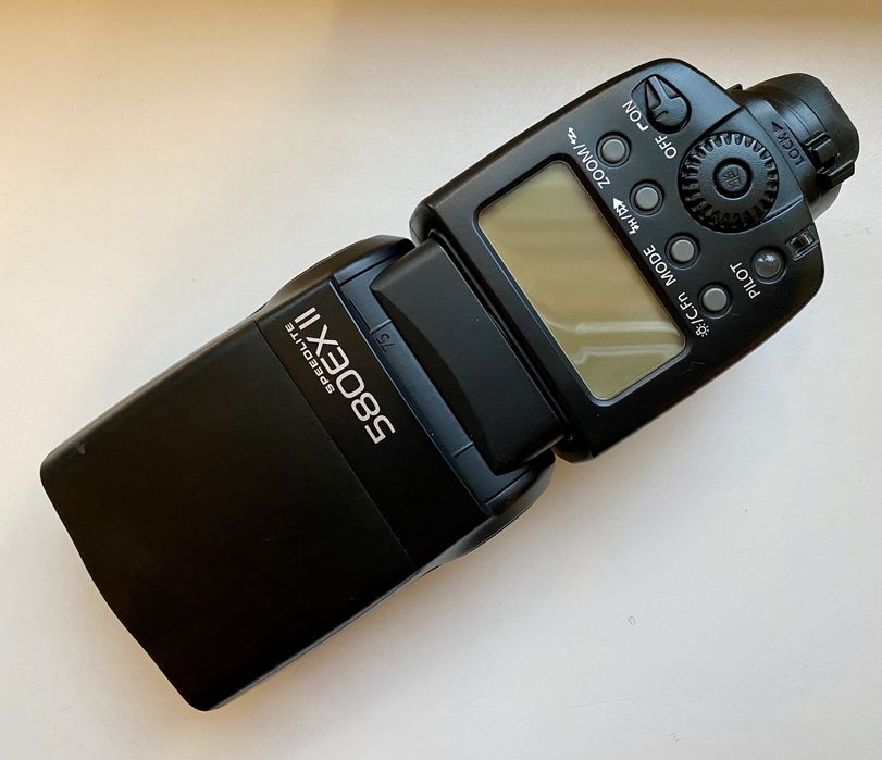 Спалах Canon Speedlite 580EX II Вспышка