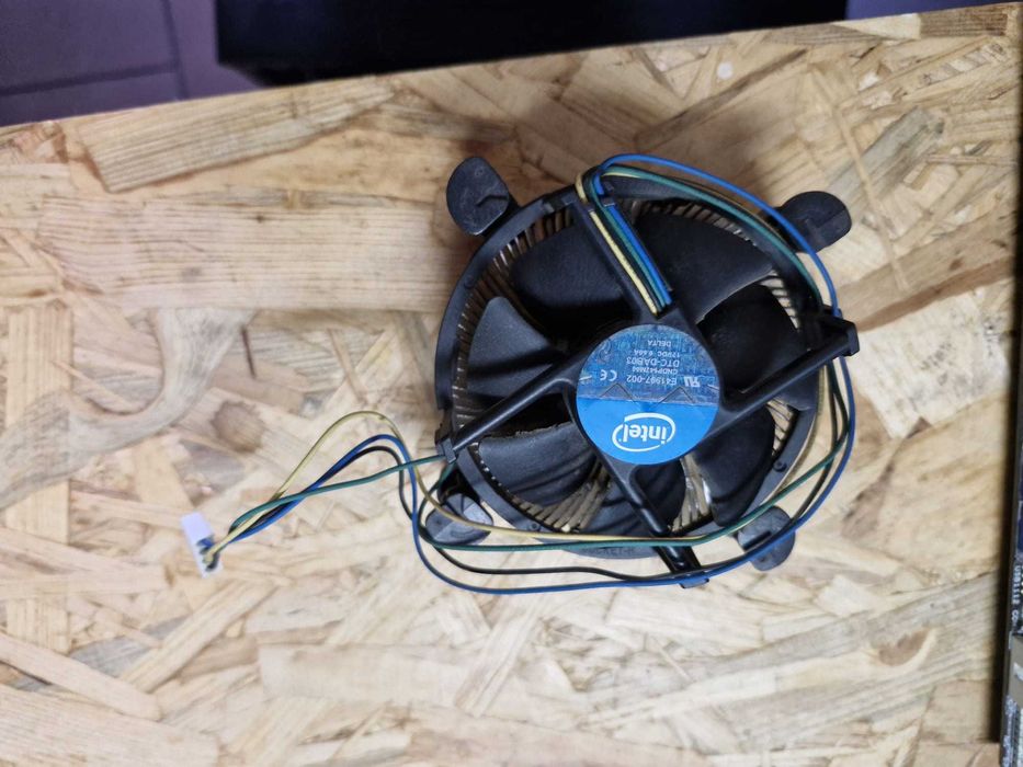 PC do nauki, Internetu, gier – i5, 8GB RAM, GTX 660, obudowa Fractal