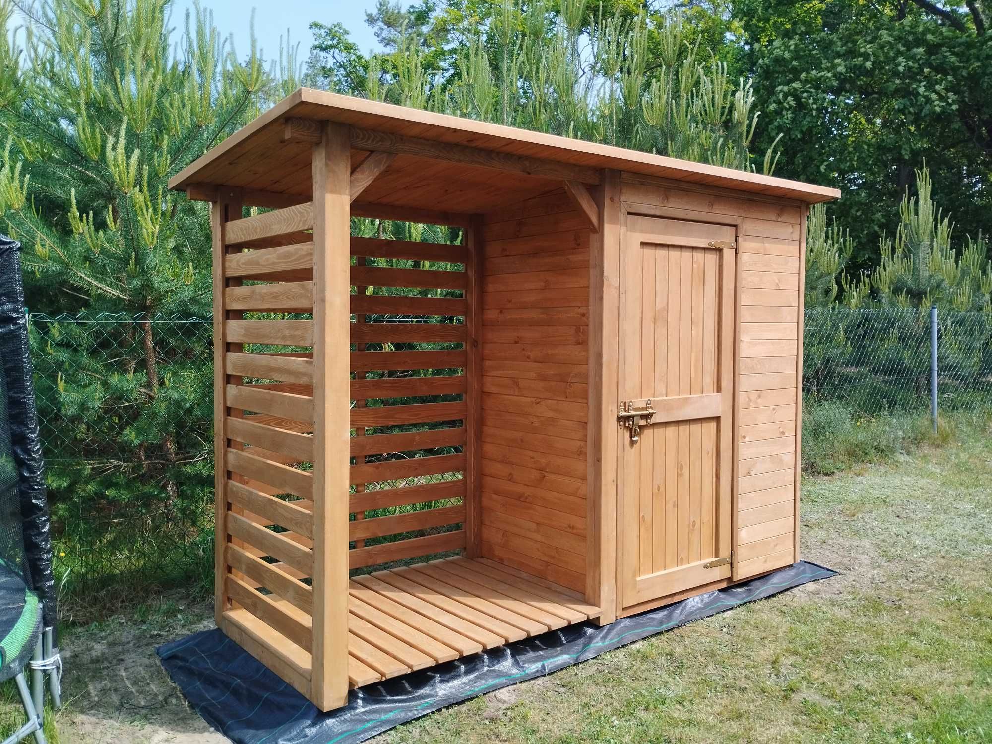 Drewutnia 2 x 1,1m + domek narzędziowy 1,5 x 1,1m z dachem prostym