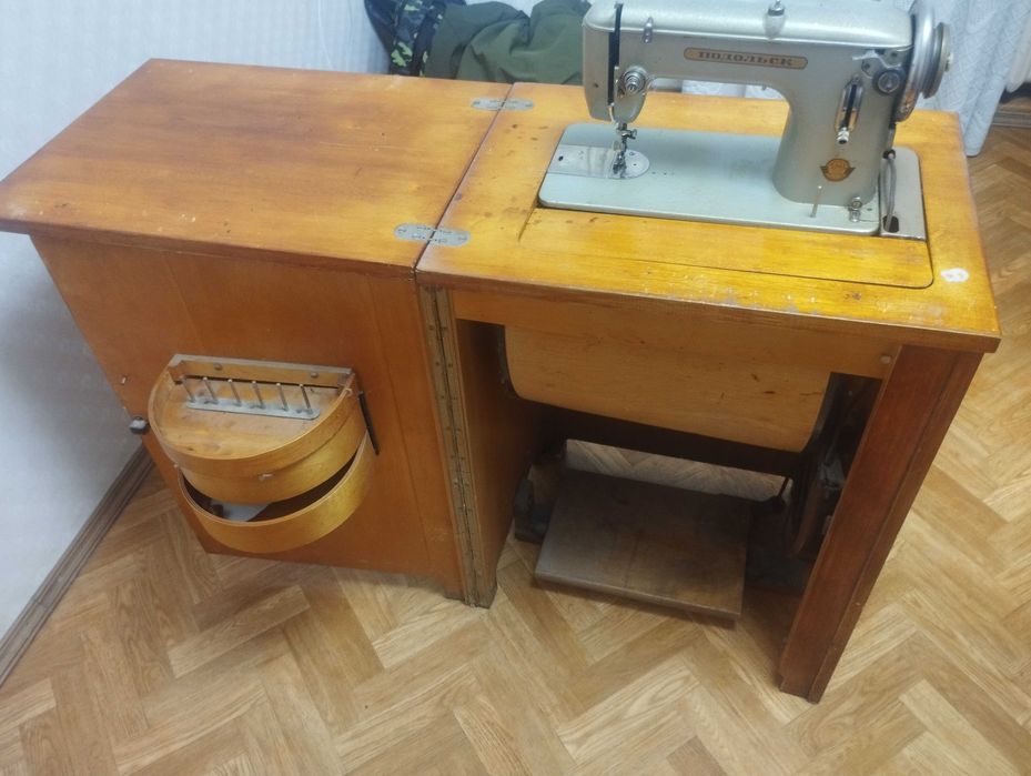 Старые швейные машинки продам самовывоз б/у