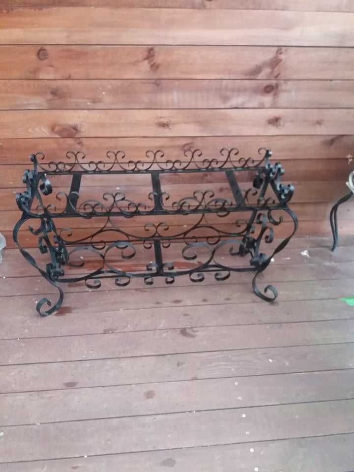 dekoracyjny kwietnik metalowy do domu na taras, do ogrodu, stojak