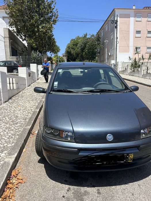 Carro Fiat punto modelo 2001