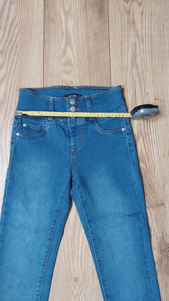 Spodnie legginsy cienkie dla dziewczynki  DKNY
