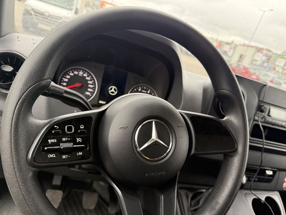 Mercedes Sprinter Chłodnia Izoterma 8 palet