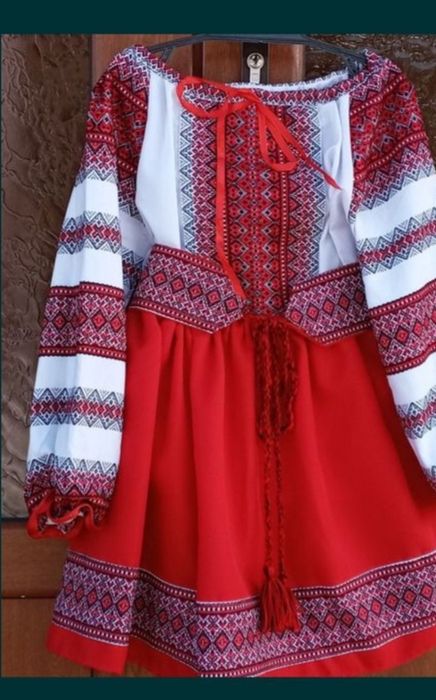 Дівчачі вишиванки