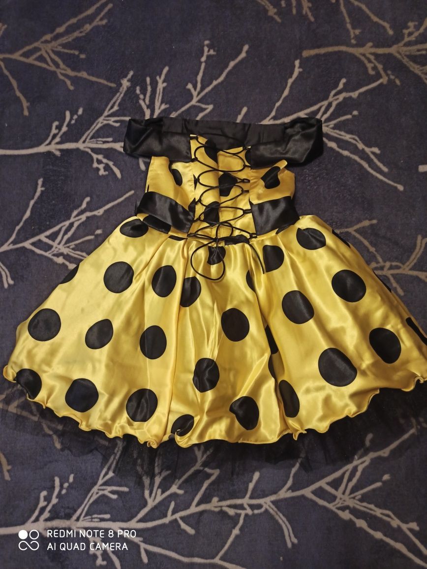 Нарядное платье для девочки 4-6 лет