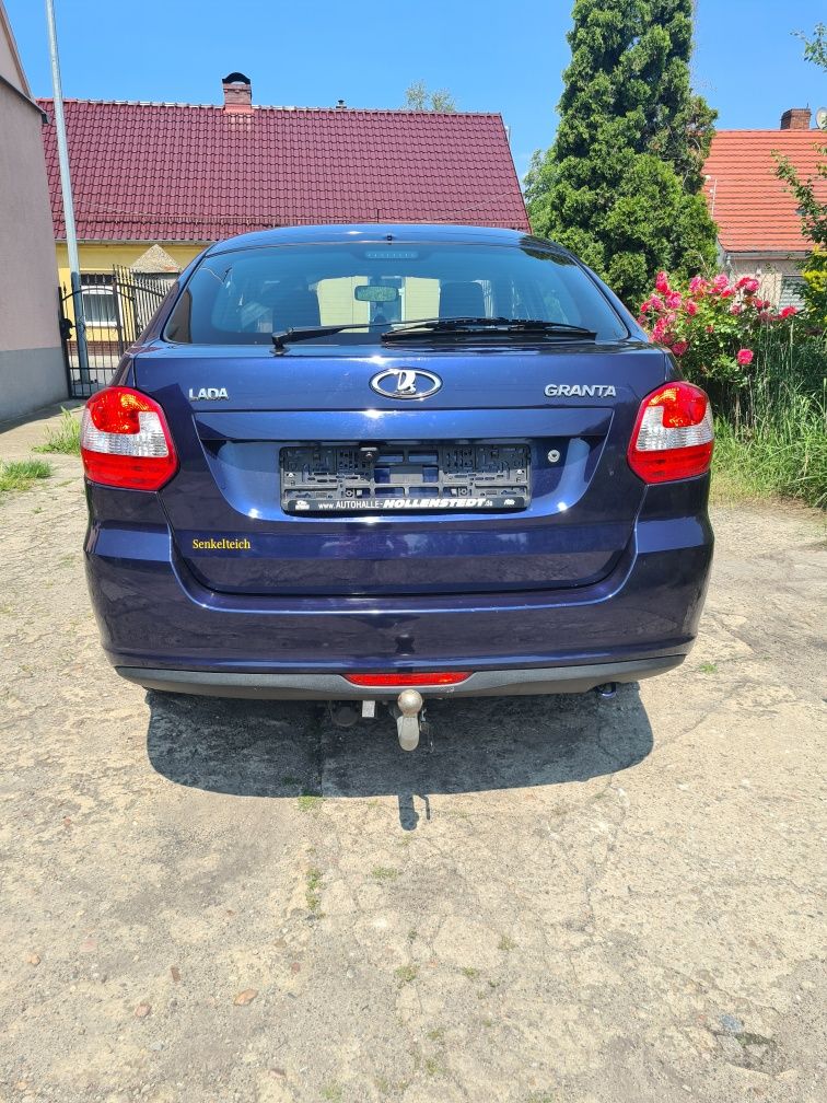 Lada Granta 1.6 benzyna 98KM  2016rok klima