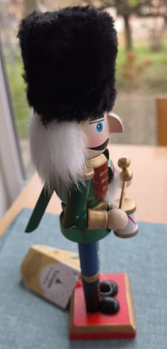 Figurka świąteczna dziadek do orzechów 26 cm