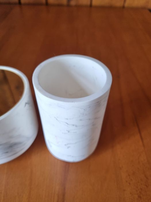 Kubek + pojemnik na waciki