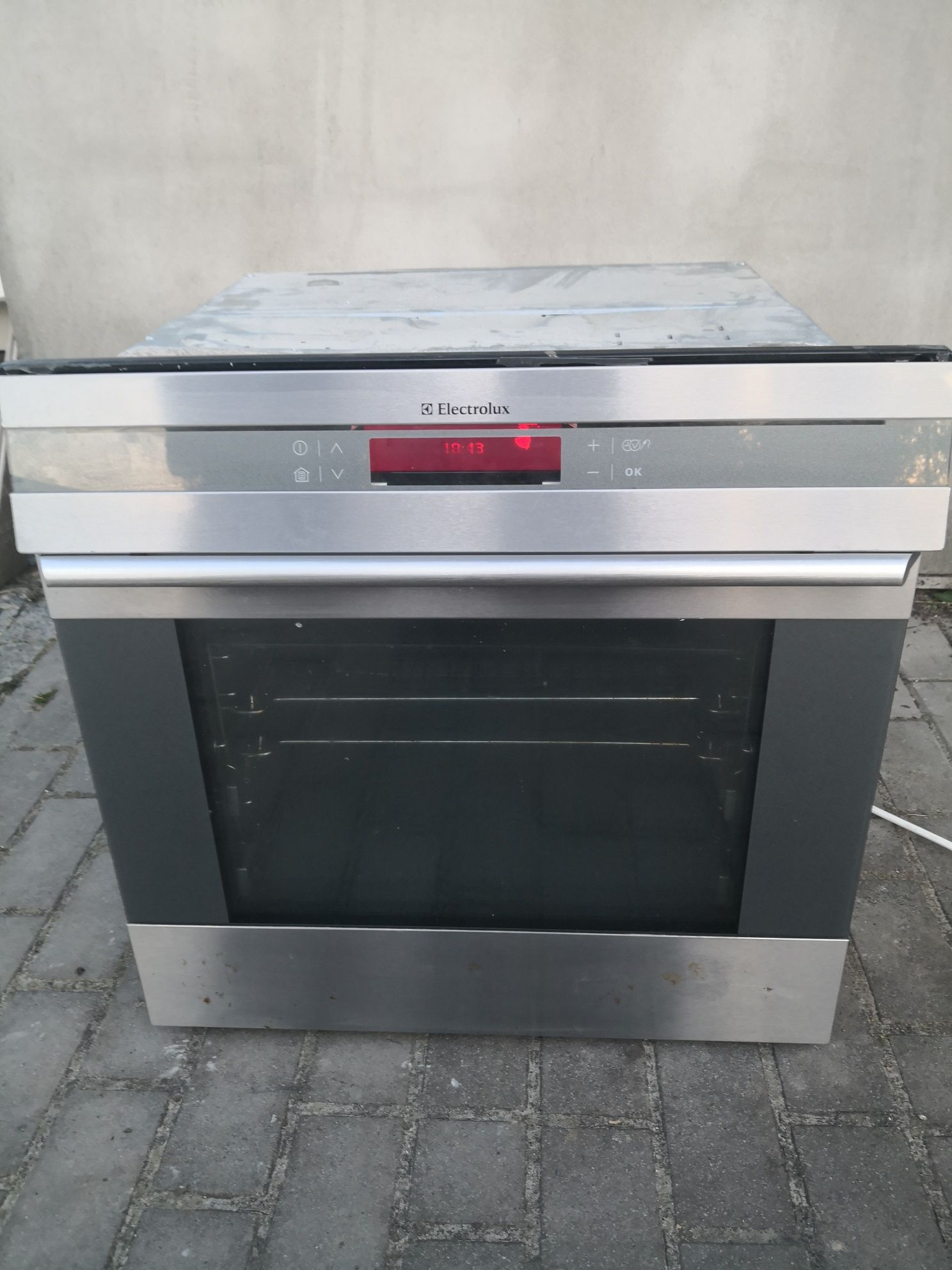 Piekarnik electrolux EOB 68200 X