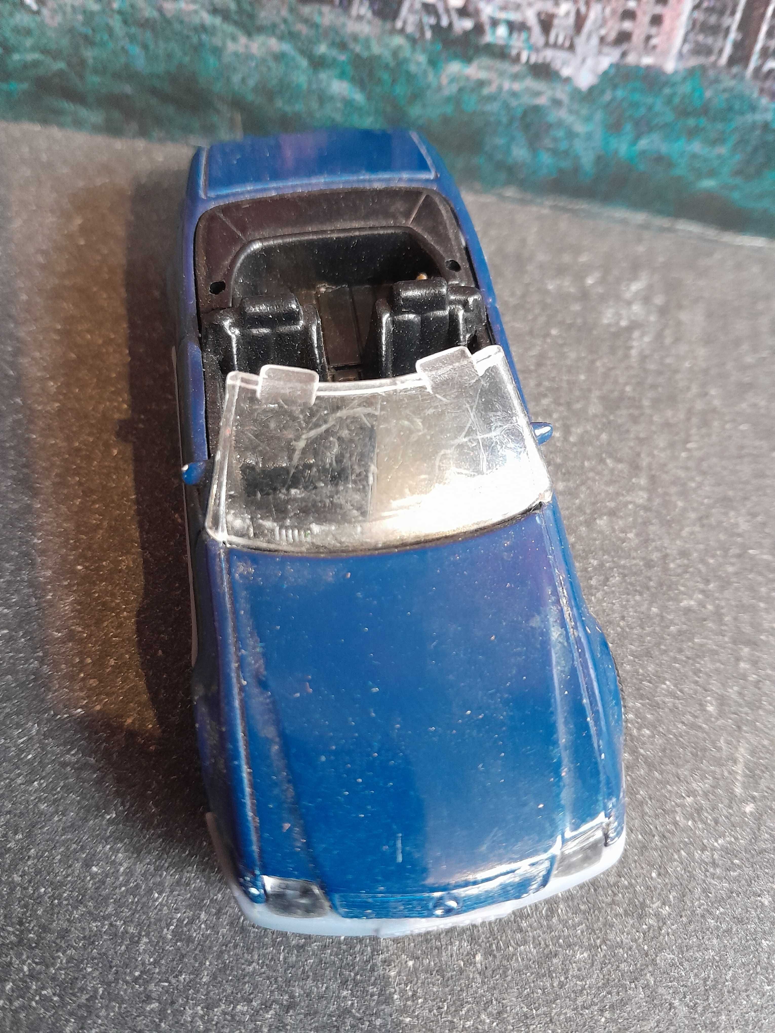 Stary resorak SIKU Mercedes Benz 500 SL Cabrio do kolekcji
