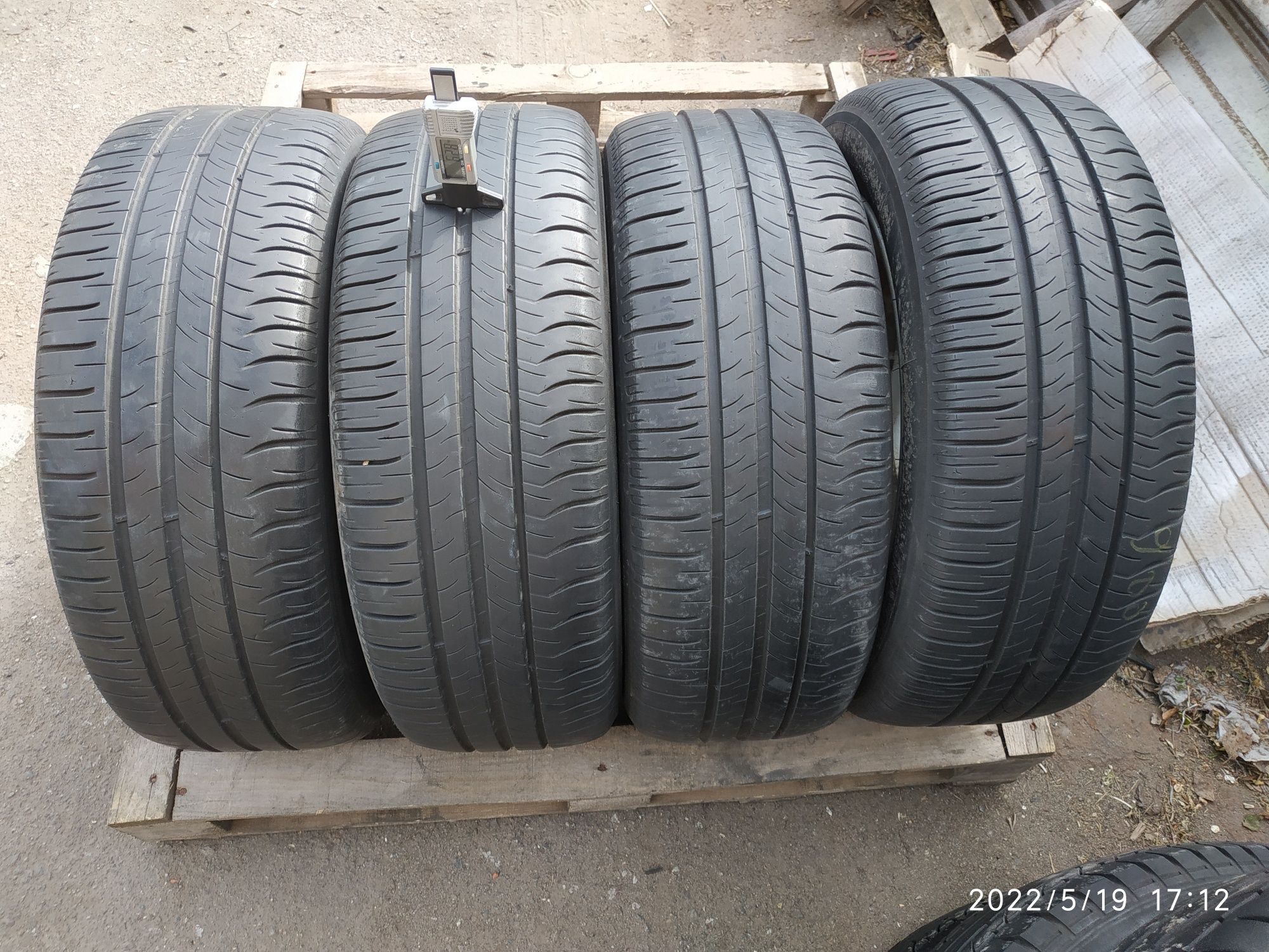 Шины резина лето 205/55R16 Michelin energy saver