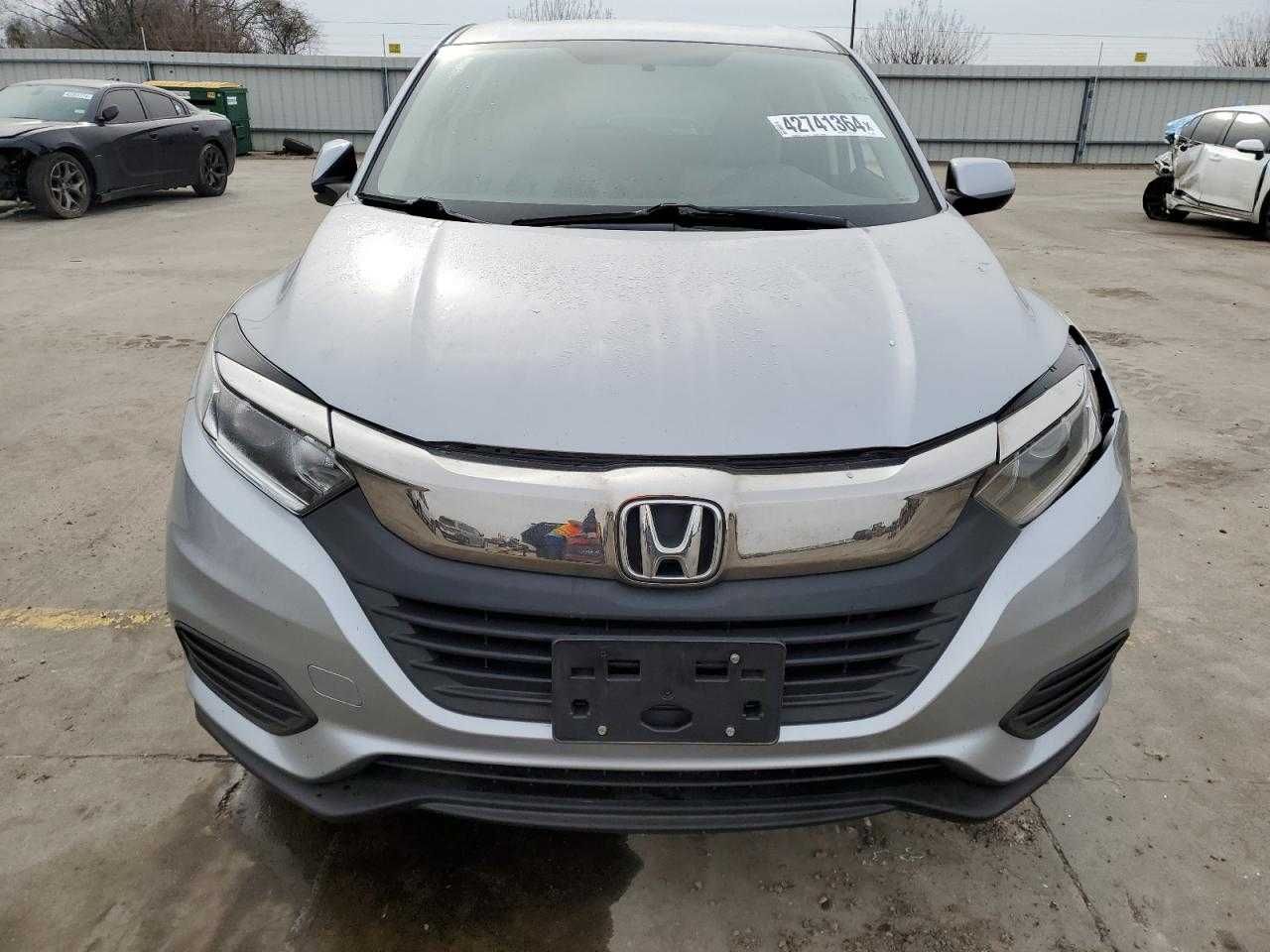 Honda HR-V HRV хрв 2015 - не разборка запчастини бампер кріплення