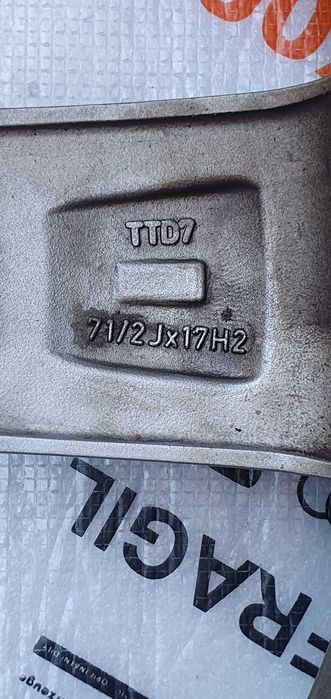 Felgi aluminiowe 17 Audi A3 A4 A6 VW Passat Golf Skoda Octavia Superb