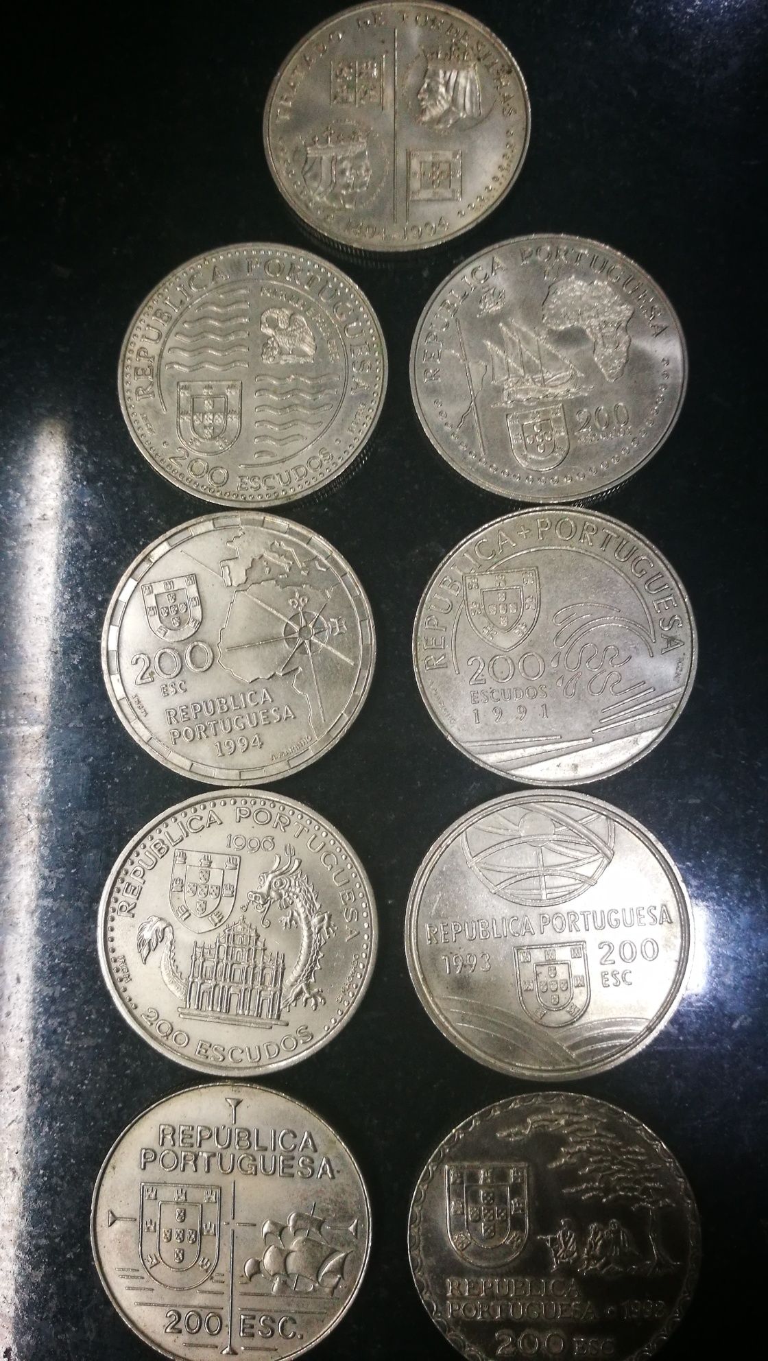 Moedas de 200 escudos