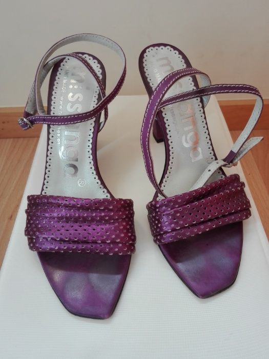 Sandálias tam 39 cor lilás