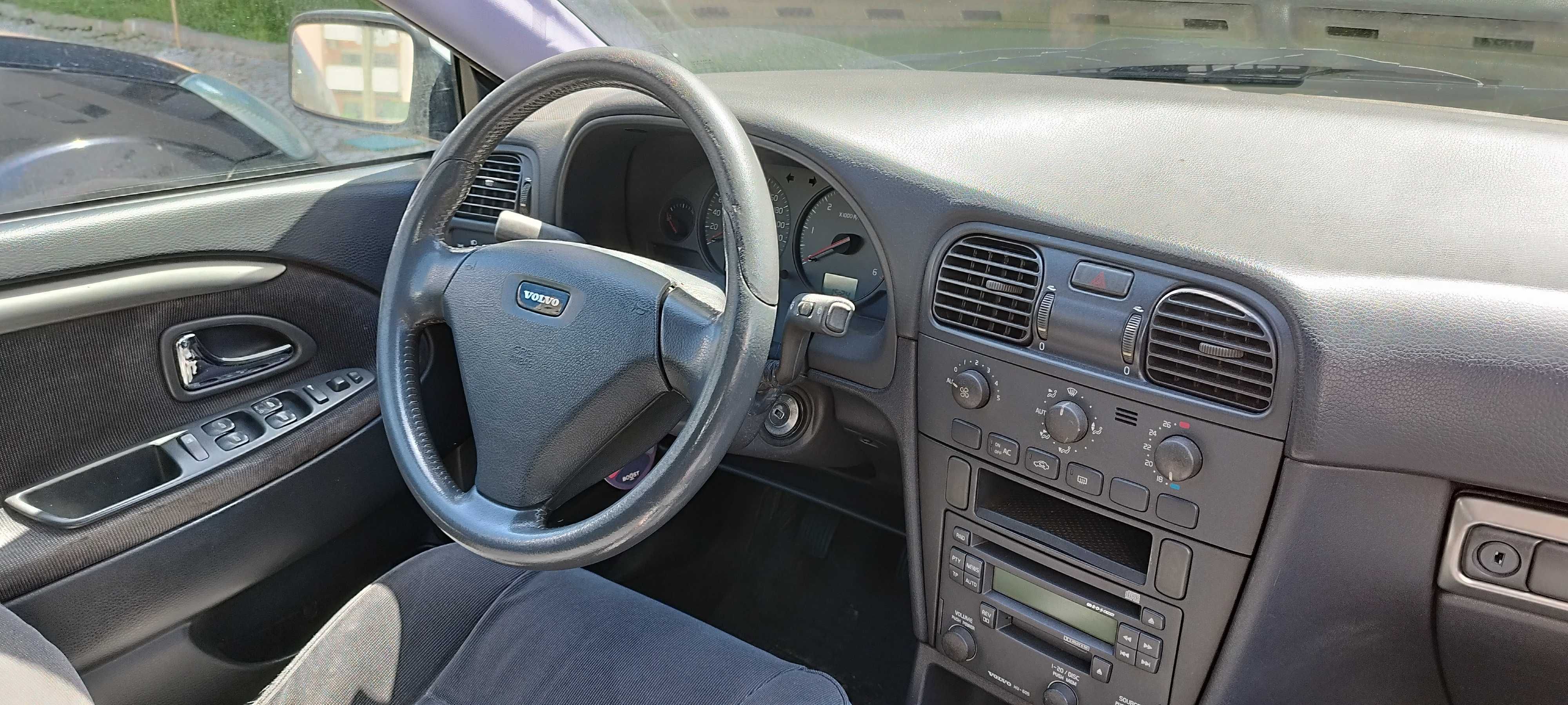 volvo v40 2003 cinza
