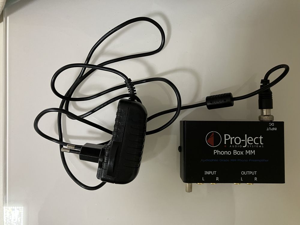 Vendo Phono Box MM usada, como nova