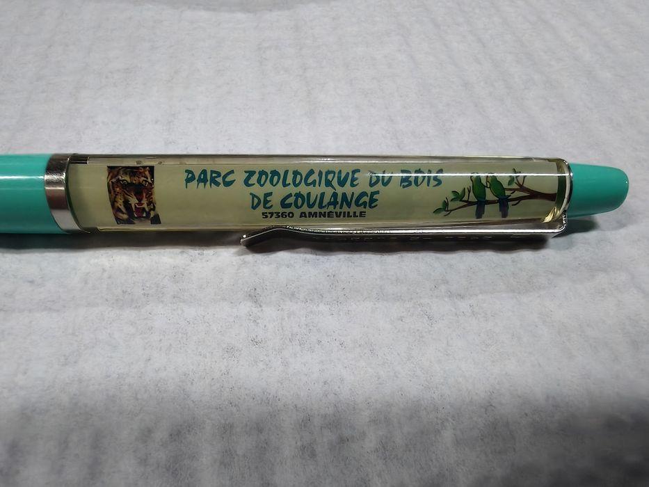 Caneta flutuante vintage