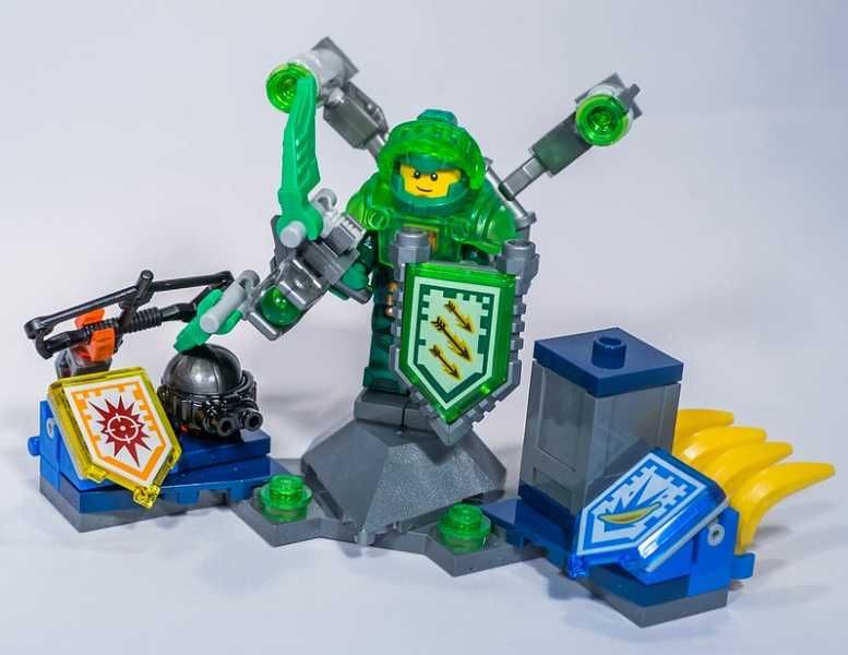 Lego Vintage Nexo Knights