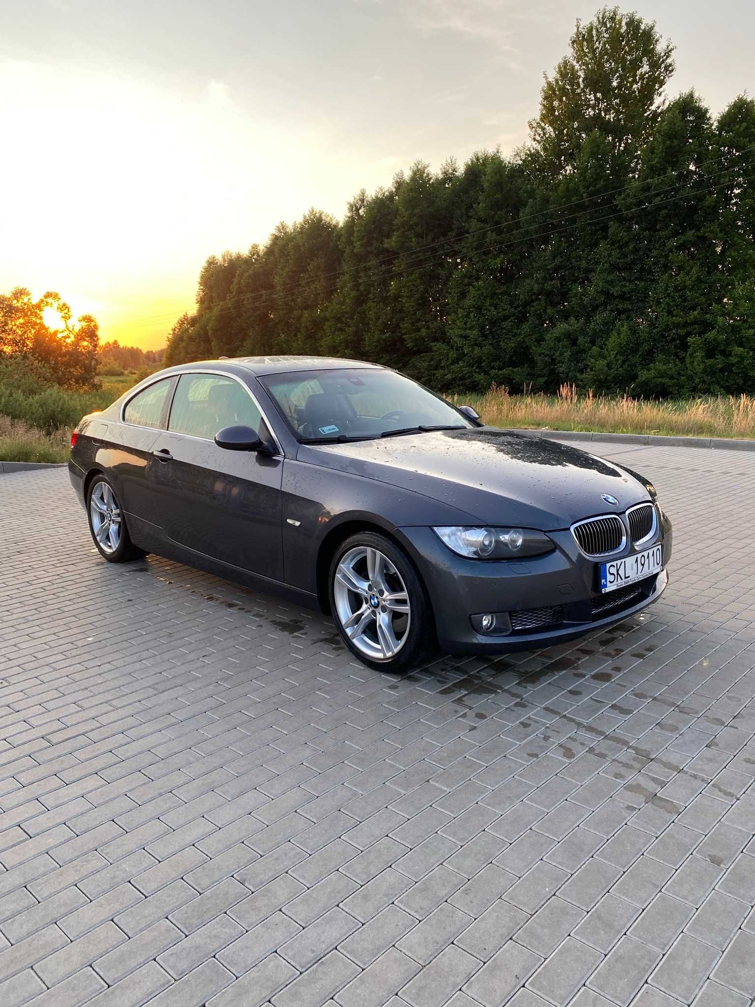 BMW E92 325i 218km gaz