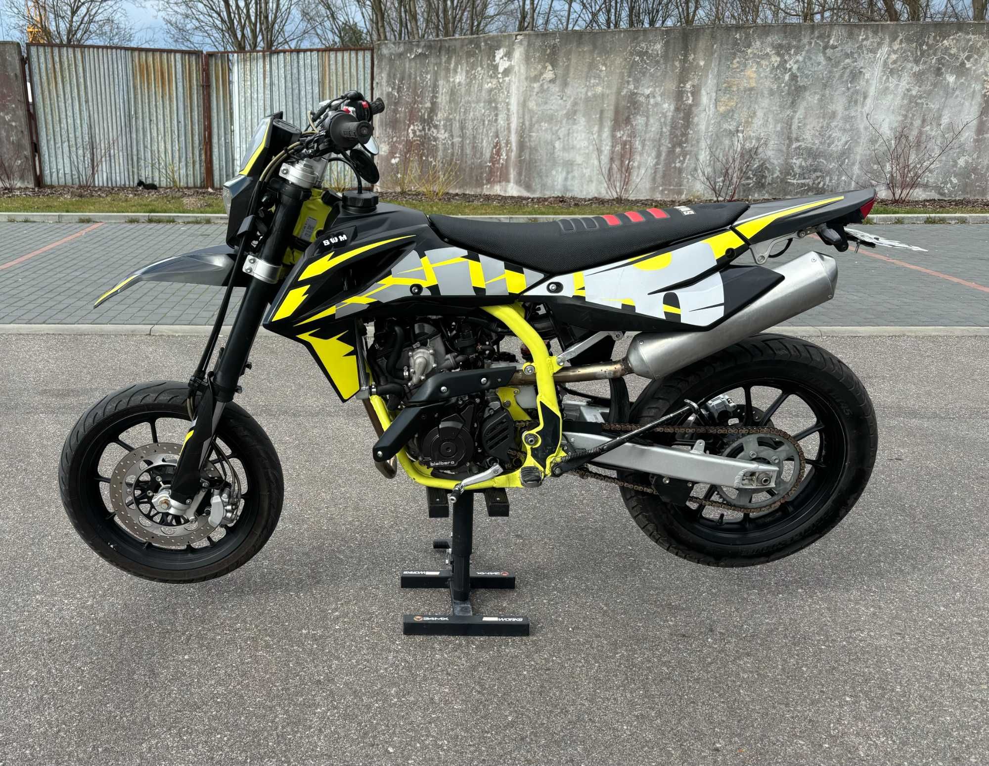 SWM SM125R* jak Husqvarna* Supermoto *2021r * zadbany* Z Niemiec*