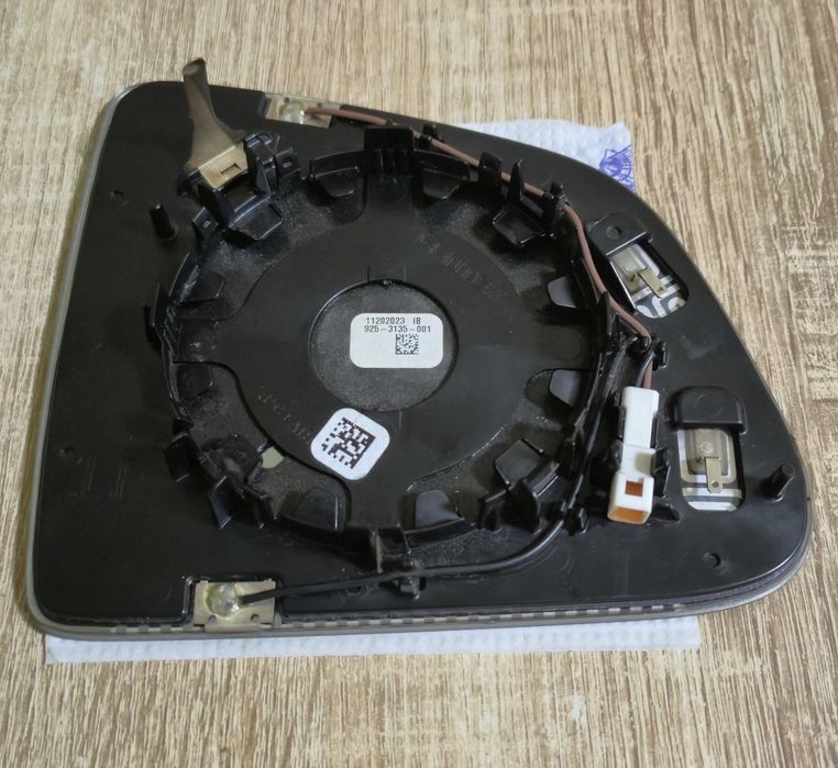 Зеркало дзеркальний елемент Tesla Y