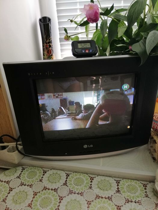 Телевізор LG Ultra Slim