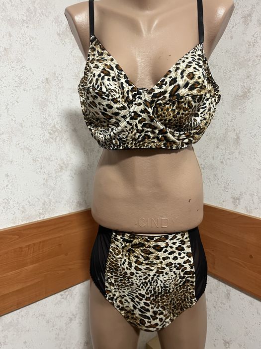 Жіноча білизна Лео