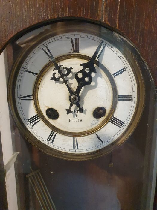 Stary zegar wiszący