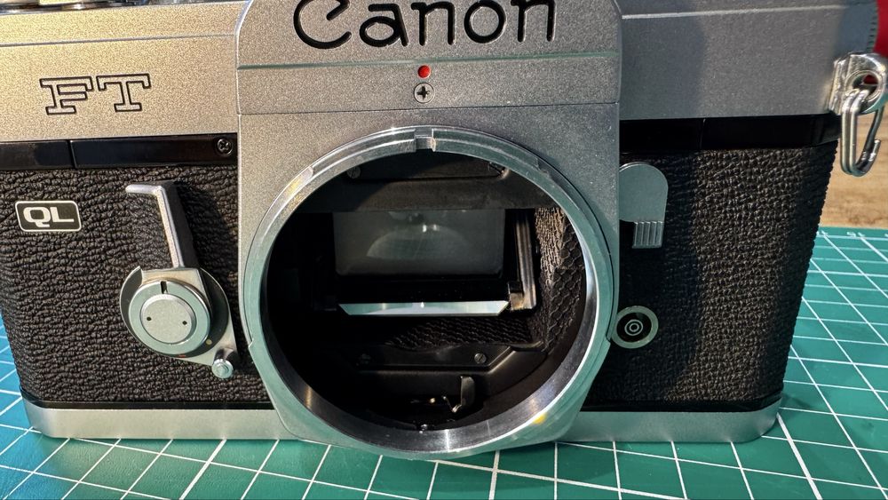 Canon FT-QL + FL 50 mm f/1.8 | analogowy SLR, quick load, stan idealny